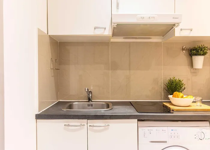 Quiet - 1br 4p - Sacre Coeur Apartment *