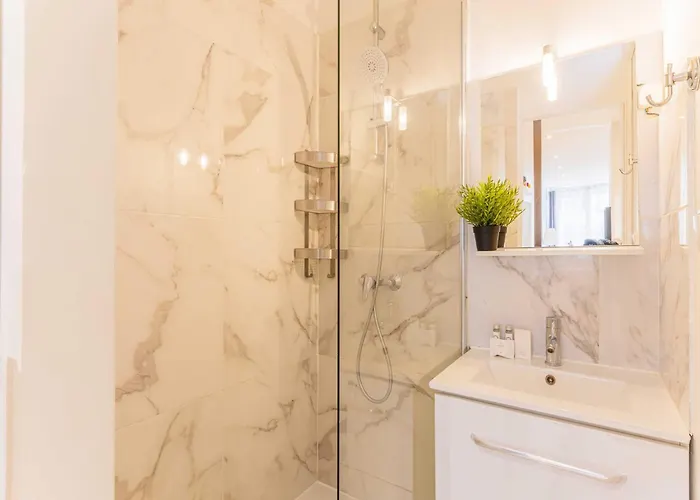 Apartment Quiet - 1br 4p - Sacre Coeur