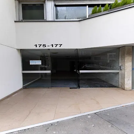 Quiet - 1br 4p - Sacre Coeur *